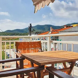 Pirofani , Σάρτη Ελλάδα