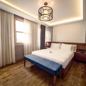 Blu 4*, Κωνσταντινούπολη Τουρκία
